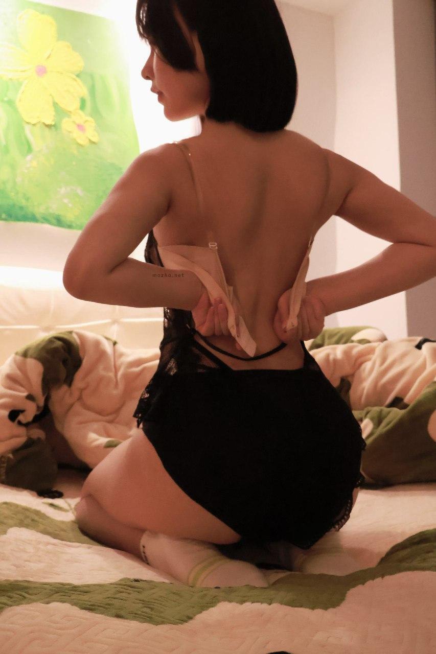 凹菟嫚 – 黑色连体蕾丝【6P】